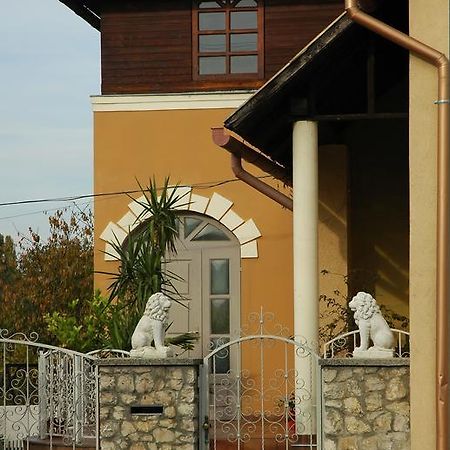 Alom Kucko Apartman Zalaegerszeg Bilik gambar